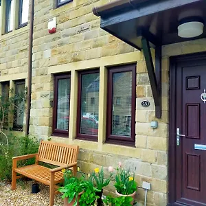  Holiday home Lynton House
