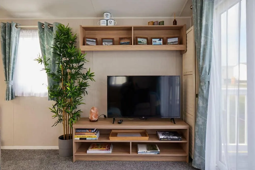 Nirvana Coastal Retreat Holiday Home Cayton United Kingdom