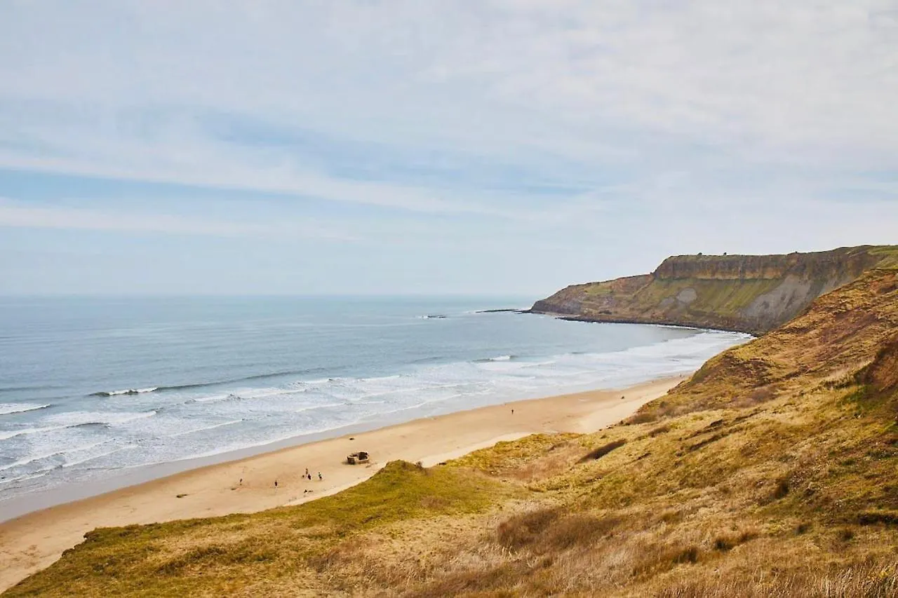 Nirvana Coastal Retreat Holiday Home Cayton 0*,  United Kingdom