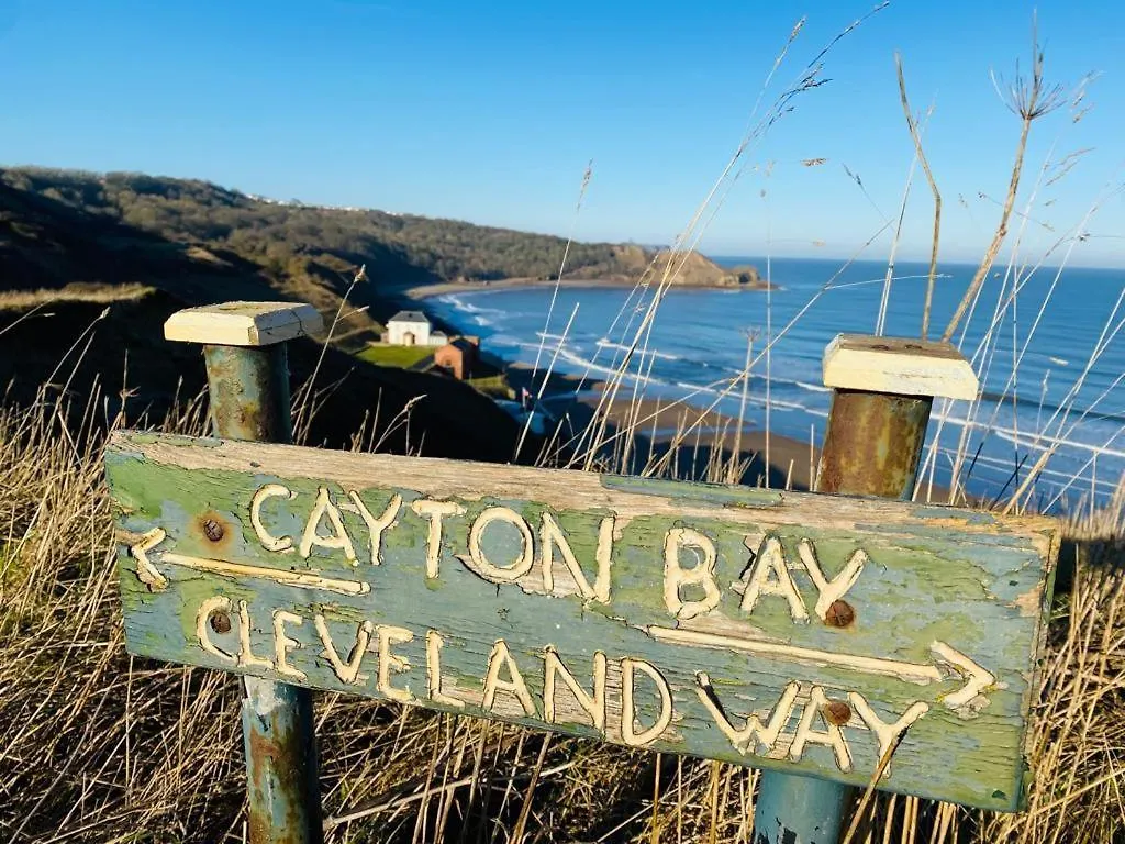 Nirvana Coastal Retreat Holiday Home Cayton 0*,